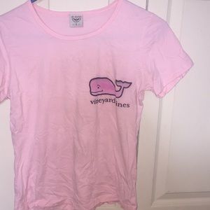 Vineyard vines tee